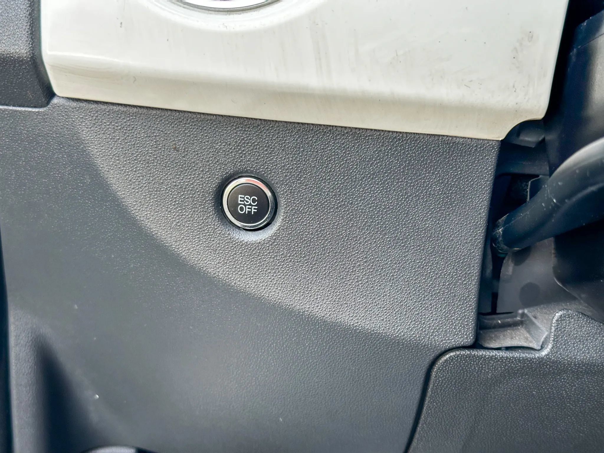 Used 2013 FIAT 500 Turbo w/ Beats Audio Pkg FWD image 13