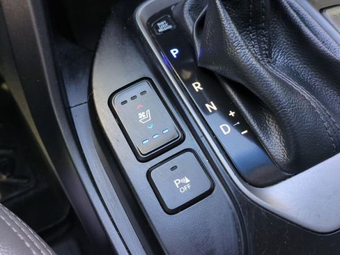 Used 2017 Hyundai Santa Fe SE image 22