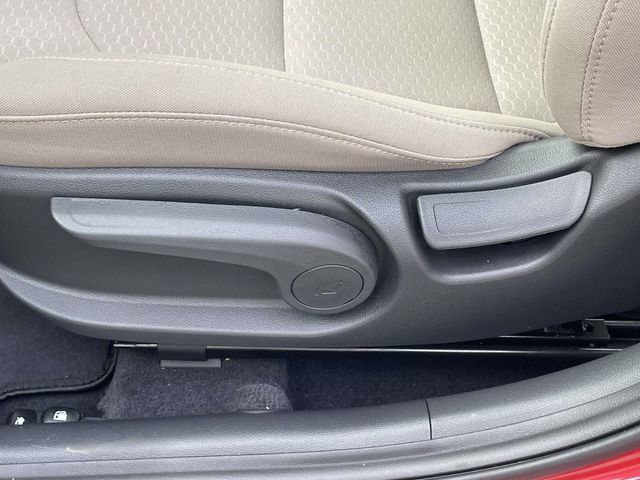 Used 2019 Hyundai Elantra Value Edition FWD image 17