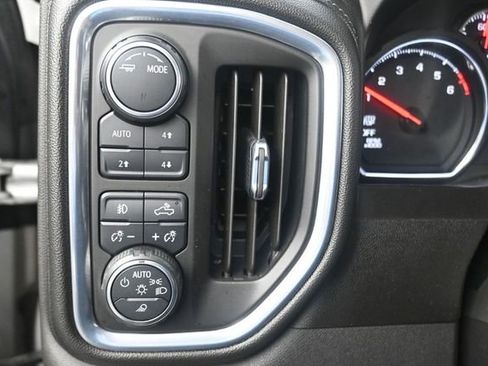 Used 2020 Chevrolet Silverado 1500 LT Trail Boss w/ Safety Package AWD/4WD image 12