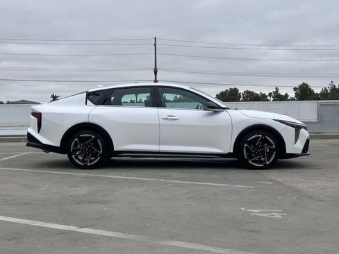 Used 2025 Kia K4 GT-Line FWD image 31