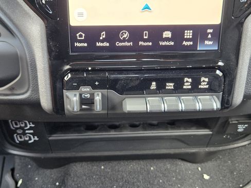 New 2026 RAM 2500 Tradesman AWD/4WD image 15