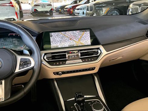 Used 2023 BMW 430i Convertible w/ M Sport Package image 6