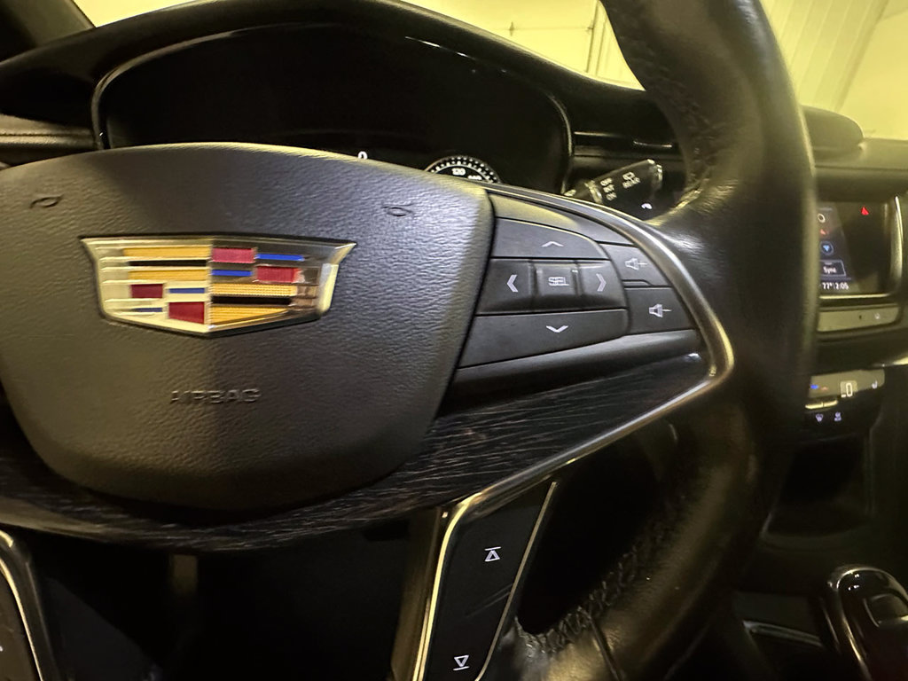 Used 2020 Cadillac XT5 Premium Luxury AWD/4WD image 37