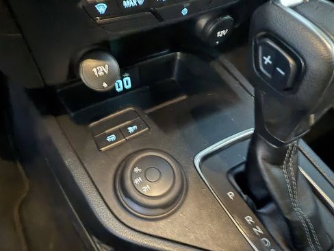 Used 2022 Ford Ranger XLT w/ Equipment Group 301A Mid image 15