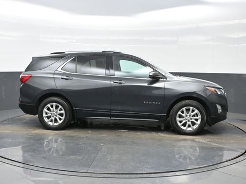 Used 2018 Chevrolet Equinox LT w/ Sun & Infotainment Package image 7