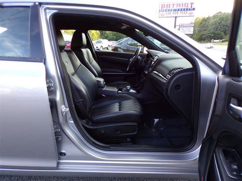 Used 2017 Chrysler 300 S image 17