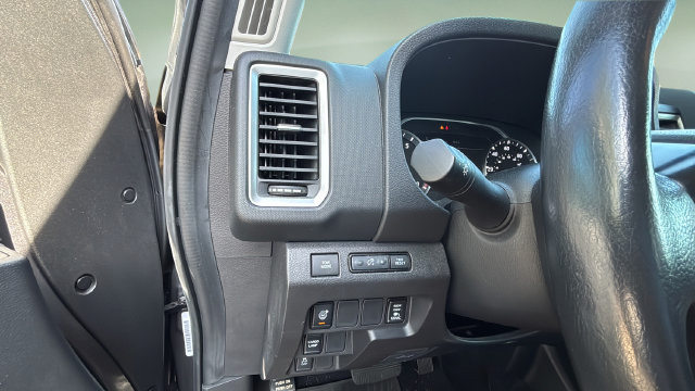 Used 2024 Nissan Frontier SV w/ SV Convenience Package RWD image 20