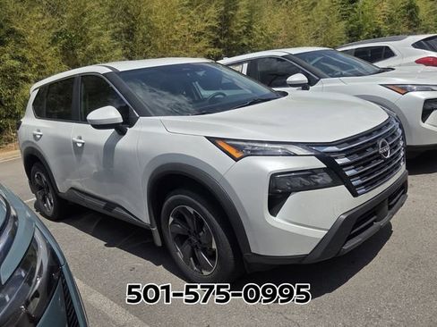 Used 2026 Nissan Rogue SV FWD image 5