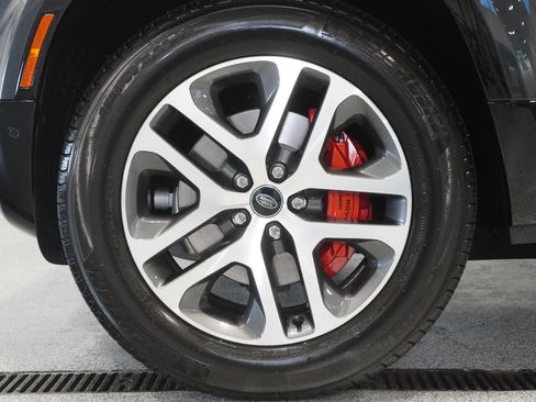 Used 2023 Land Rover Defender 110 X AWD/4WD image 8