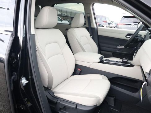 New 2026 Nissan Pathfinder SL w/ SL Premium Package AWD/4WD image 26