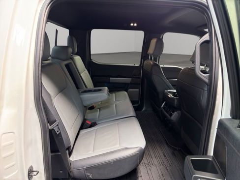 Used 2022 Ford F150 Lightning Lariat w/ Tow Technology Package image 19