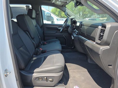 Used 2026 GMC Sierra 1500 SLT AWD/4WD image 11