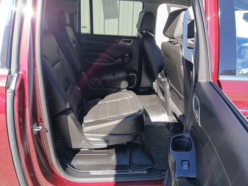 Used 2020 GMC Yukon XL Denali image 39
