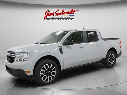 Used 2024 Ford Maverick Lariat w/ 4K Tow Package image 2