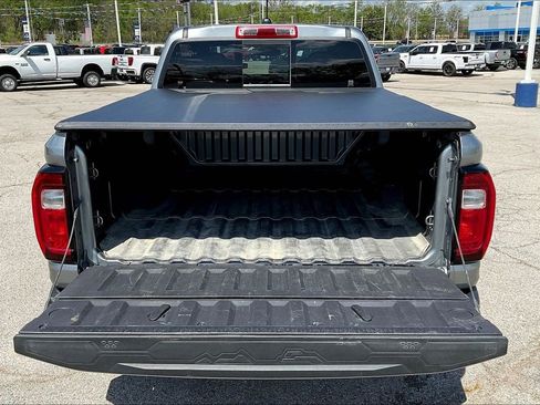 Used 2024 GMC Canyon Elevation w/ Elevation Premium Package image 29