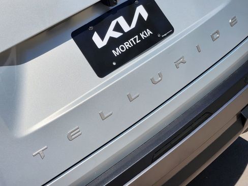 New 2027 Kia Telluride S image 8