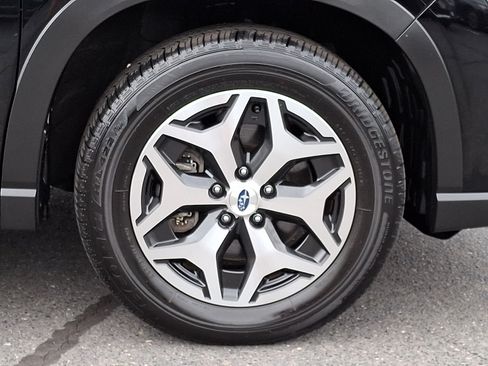Certified 2024 Subaru Forester Premium AWD/4WD image 8