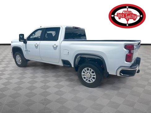 Used 2023 Chevrolet Silverado 2500 LT AWD/4WD image 5