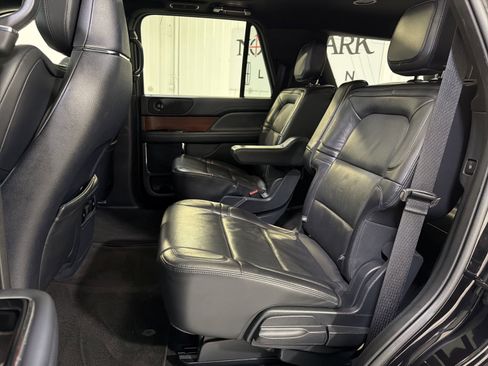 Used 2023 Lincoln Navigator Reserve AWD/4WD image 25