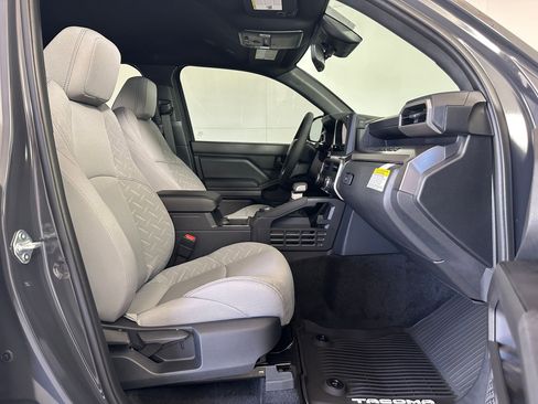 New 2025 Toyota Tacoma SR5 image 27