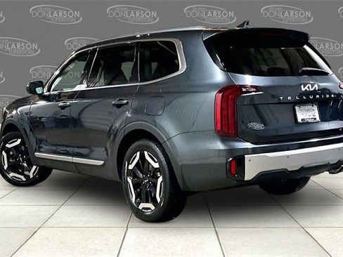 Used 2024 Kia Telluride S image 5