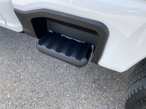 Used 2025 Ford F250 Platinum image 36