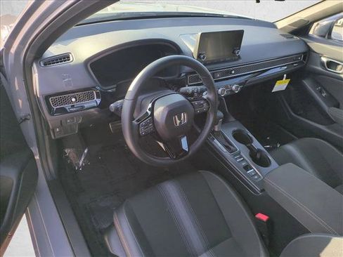 Used 2025 Honda Civic Sport image 10