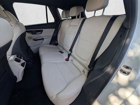 Used 2023 Mercedes-Benz GLC 300 image 20