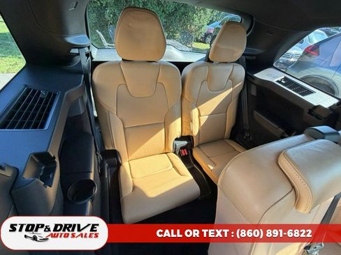 Used 2017 Volvo XC90 T8 Inscription w/ Vision Package AWD/4WD image 19