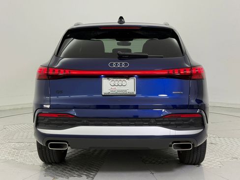 Certified 2025 Audi Q5 Premium w/ Convenience Package image 10