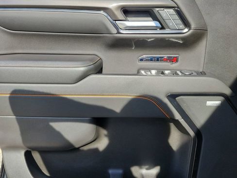 Used 2022 GMC Sierra 1500 AT4 w/ AT4 Premium Package image 16