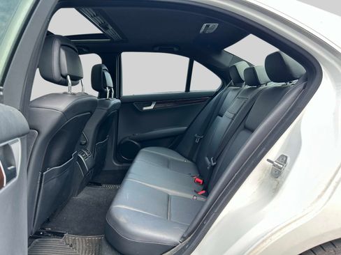 Used 2013 Mercedes-Benz C 300 4MATIC Sedan image 15