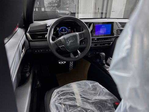 New 2026 Toyota Camry SE image 14