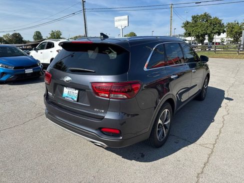 Used 2019 Kia Sorento EX w/ EX Touring Package FWD image 3