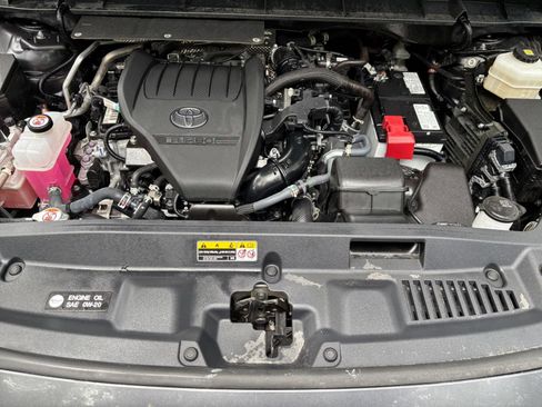 Used 2025 Toyota Highlander XSE AWD/4WD image 30