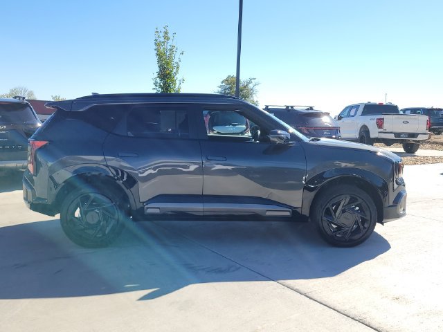 Certified 2027 Kia Seltos X-Line SX w/ X-Line SX Prestige Package AWD/4WD image 6