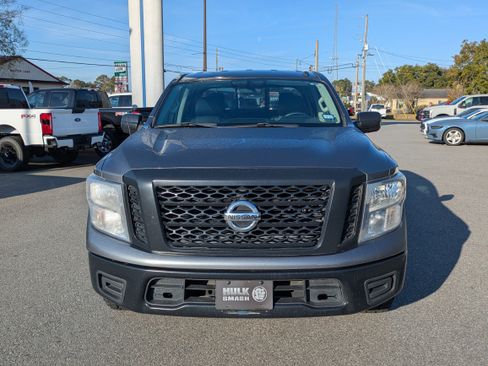 Used 2019 Nissan Titan S w/ S Utility Package image 8