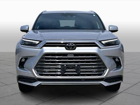 Certified 2024 Toyota Grand Highlander AWD Hybrid image 4
