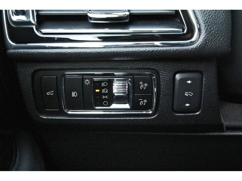 Used 2024 Lincoln Navigator Premiere image 20