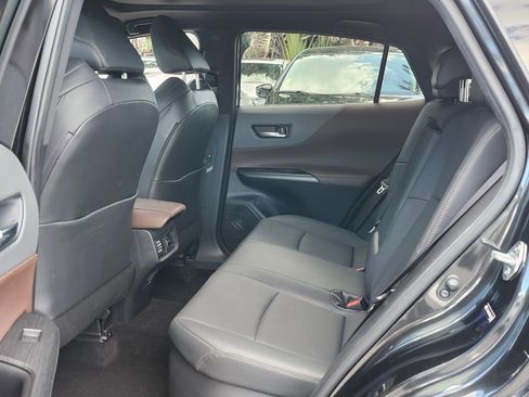 Used 2021 Toyota Venza Limited w/ Advanced Technology Package image 7