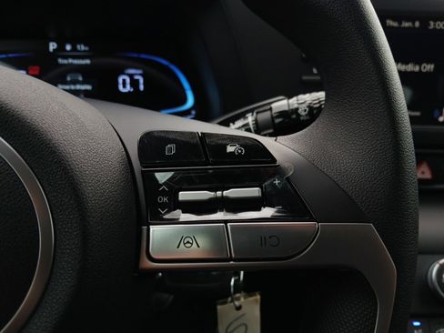 New 2026 Hyundai Elantra SE image 17