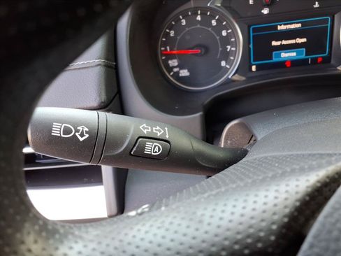 Used 2024 GMC Terrain SLE w/ Driver Convenience Package AWD/4WD image 18