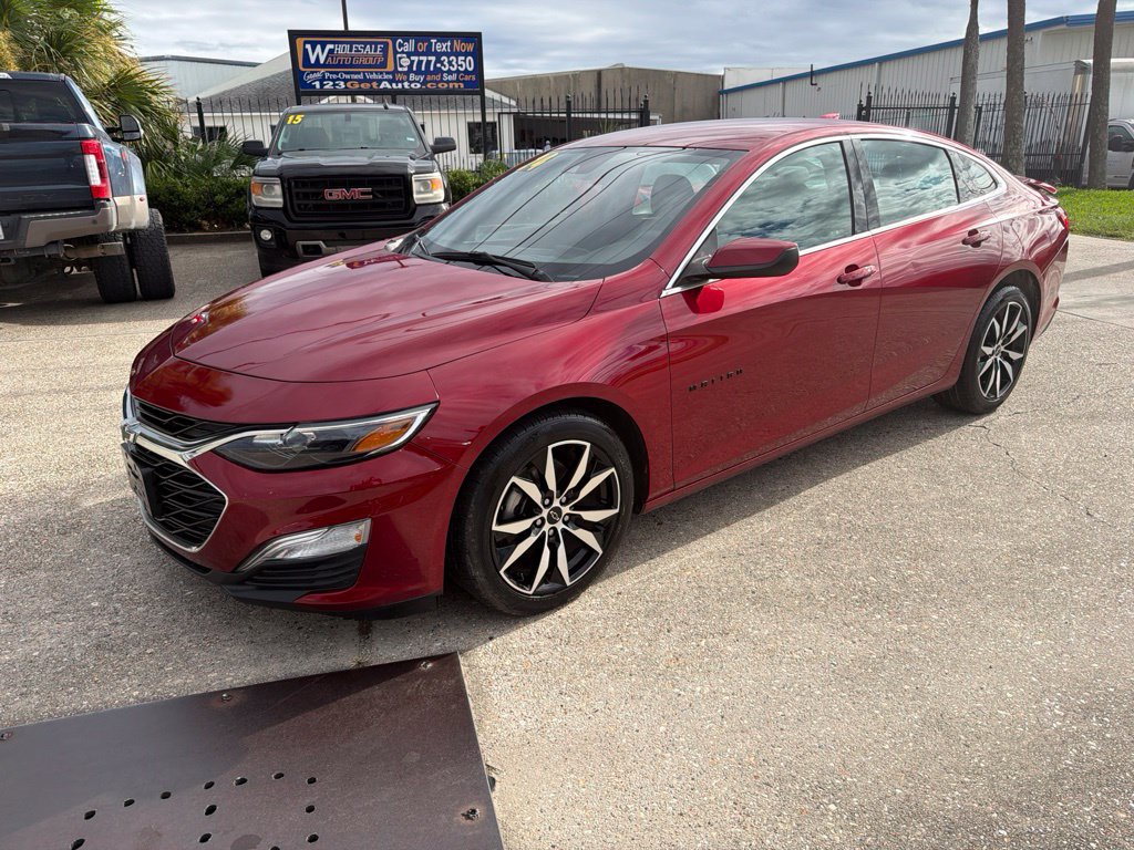 Used 2024 Chevrolet Malibu RS FWD image 2