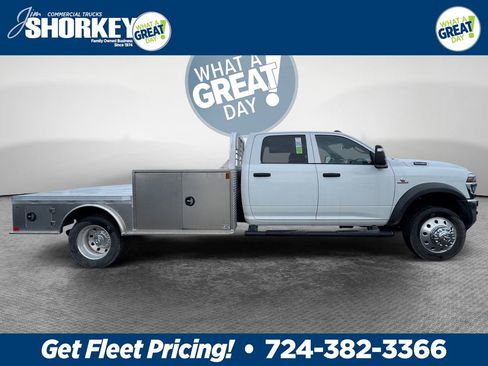 New 2026 RAM 5500 Tradesman w/ Chrome Appearance Group image 2