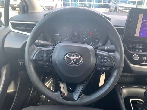 Used 2023 Toyota Corolla LE FWD image 8