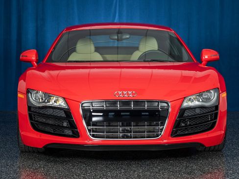 Used 2010 Audi R8 V10 image 3