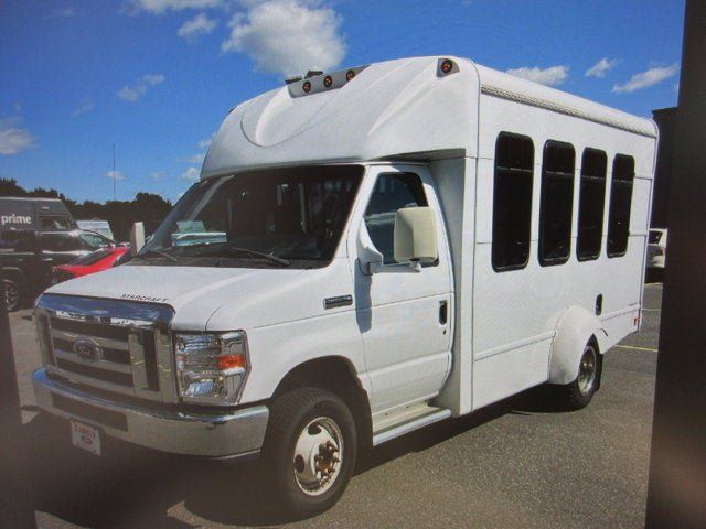 Used 2018 Ford E-350 and Econoline 350 Super Duty w/ Shuttle Bus Prep Package RWD image 3