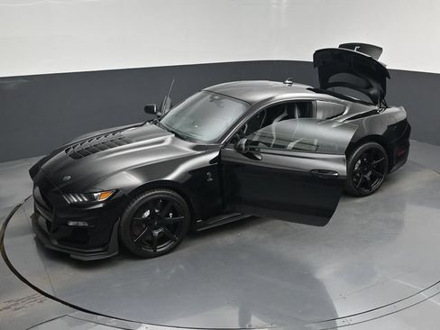 Used 2021 Ford Mustang Shelby GT500 w/ Technology Package RWD image 20