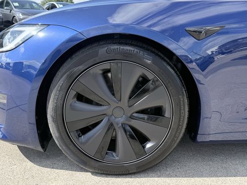Used 2024 Tesla Model S AWD/4WD image 15